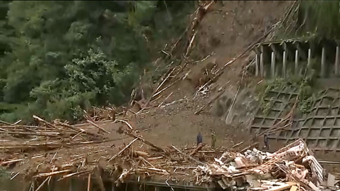 Deslizamiento en Miyazaki. (NHK)