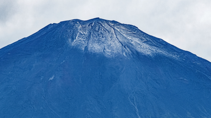 Primera nevada de 2020 en el Fuji