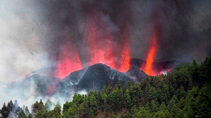 Cumbre Vieja en erupción