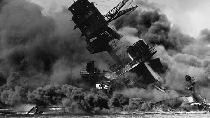 El acorazado USS Arizona destruido por la aviación japonesa en 1941 USS Arizona