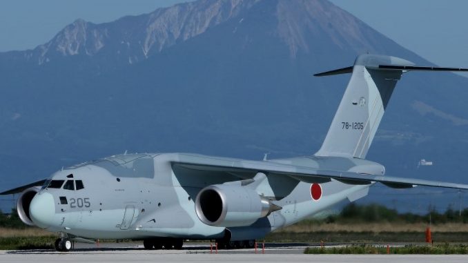 Avión de carga C-2 de la Fuerza Aérea japonesa