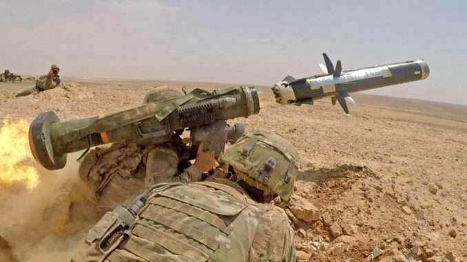 Lanzaderas de misiles estadounidenses Javelin y Stinger
