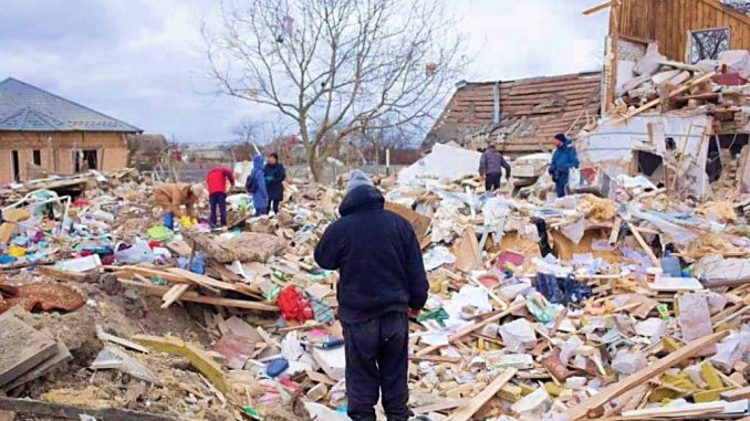 Bombardeo de la aldea de Marhalivka en región de Kiev