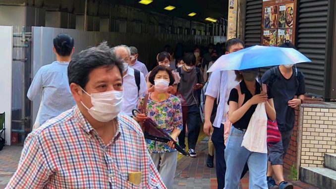 Uso de mascarillas en Tokio