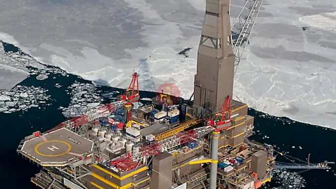 Plataforma de Sakhalin 2 en alta mar (Shell)