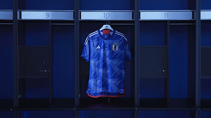 Nueva camiseta de la Seleccion Japonesa de Futbol
