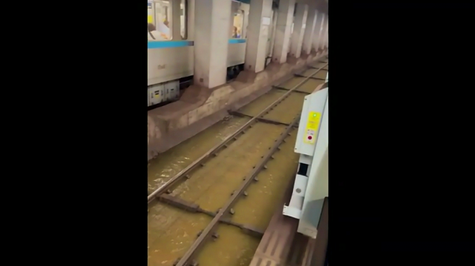 Inundacion en Metro de Tokio