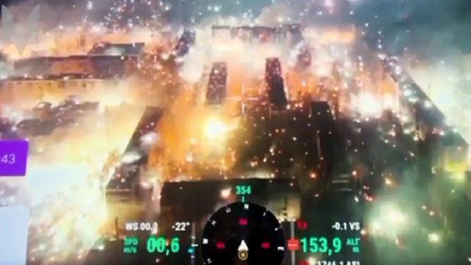 Momento en que explotan bombas incendiarias lanzadas por Rusia en Bakhmut (SSO)
