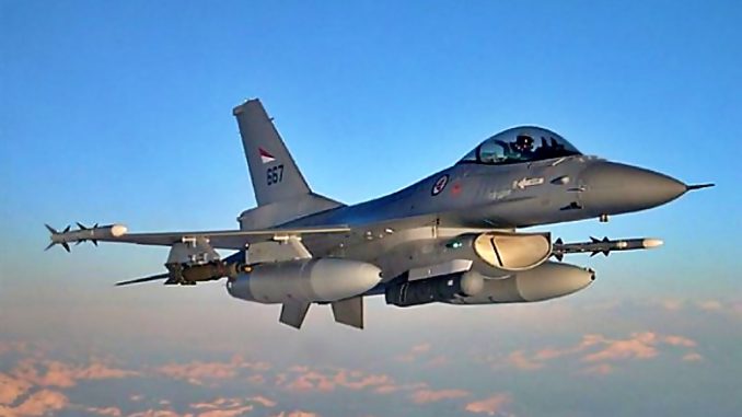 Un F-16 noruego