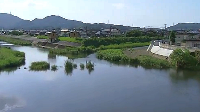 Río Inunaki en Fukuoka, aparentemente calmo