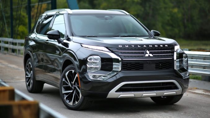 SUV crossover Outlander