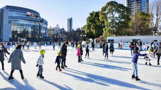 Pista de patinaje en Tokio