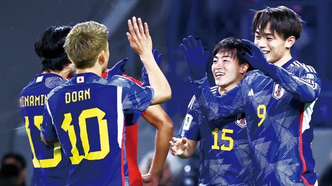 Japon celebra gol sobre Myanmar