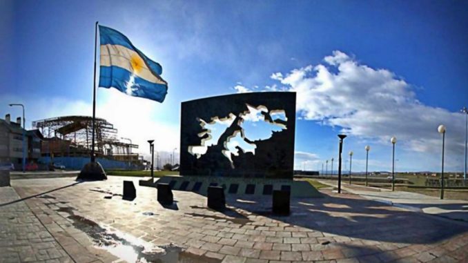 Monumentos en Ushuaia por los caídos en las Malvinas en la guerra de 1982