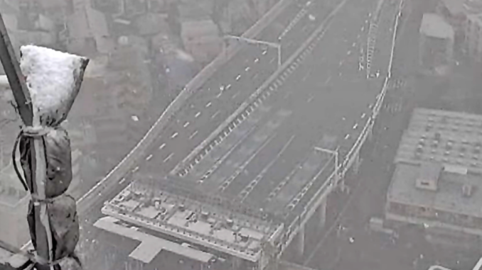Autopista en Tokio con la circulación restringida a las 14.55 horas