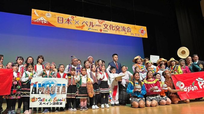 Los grupos participantes en encuentro cultural en Moka