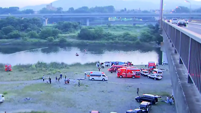 Búsqueda del fiyiano en el rio Sagami (Fuji TV)