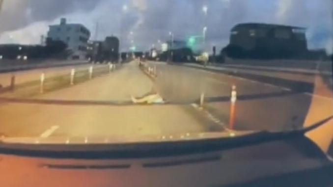 La cámara del coche registró en incidente en Okinawa