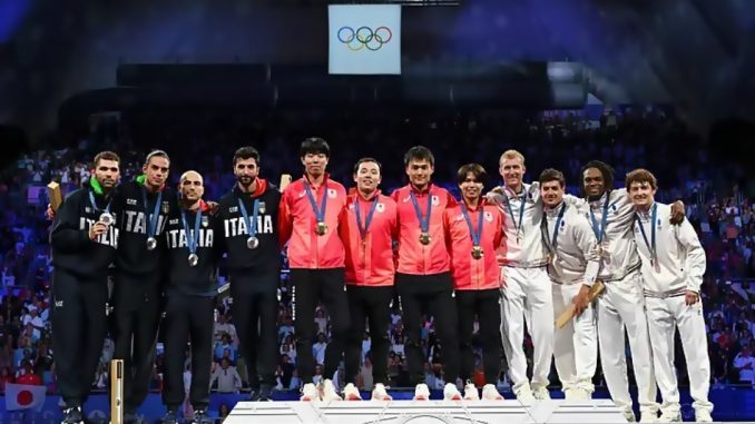 Kyosuke Matsuyama, Kazuki Iimura, Takahiro Shikine, Yudai Nagano, oro olímpico en esgrima
