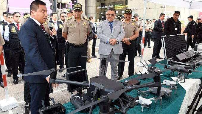Drones de vigilancia que la policía peruana usará en APEC