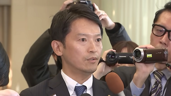 Gobernador de la prefectura de Hyogo, Motohiko Saito