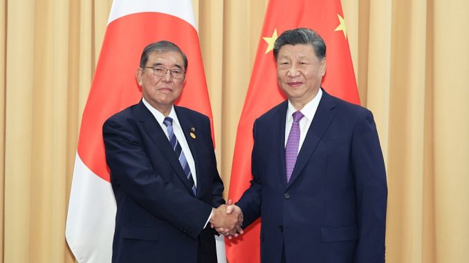 Ishiba se reúne con Xi en Lima