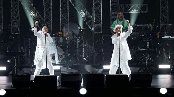 Los Tunnels, famoso dúo cómico y musical japonés