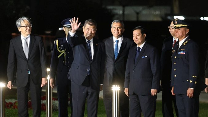 Shigeru Ishiba en Lima para la cumbre de APEC - 1030x