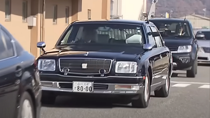 Coche del primer ministro Shigeru Ishiba 2