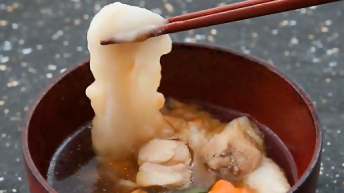 El mochi en el ozoni, la sopa tradicional de Año Nuevo