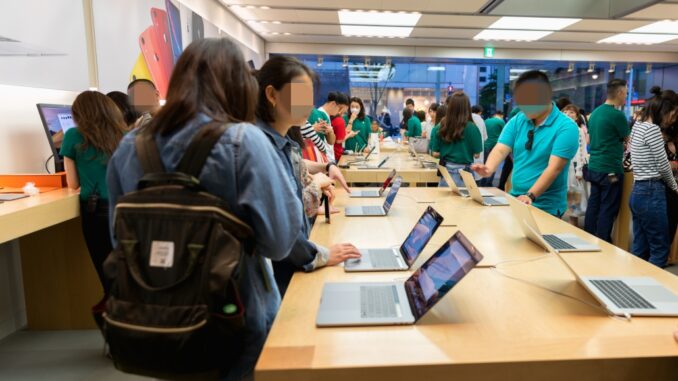 Venta de Macbook en Apple de Ginza en Tokio