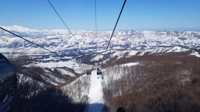 Zona montañosa de Nozawa Onsen en Nagano