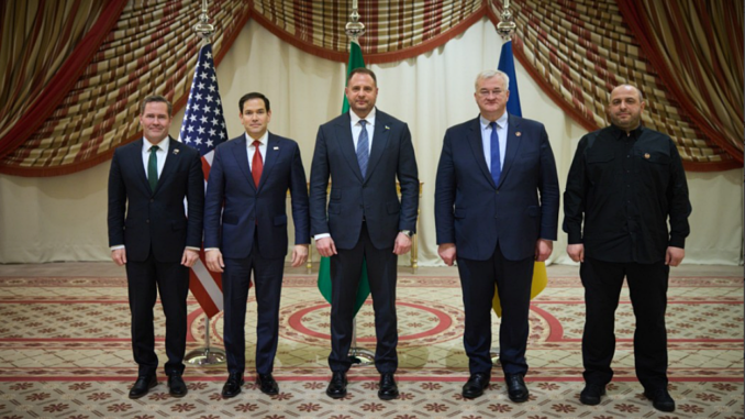 Delegaciones de Ucrania y EEUU