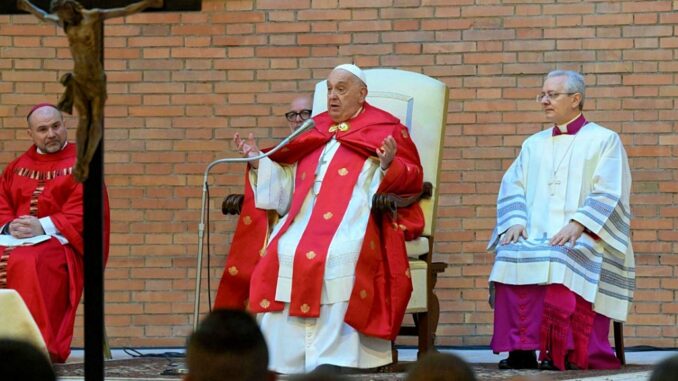 Abran las puertas de su corazón, dijo Francisco en el jubileo de diciembre de 2024