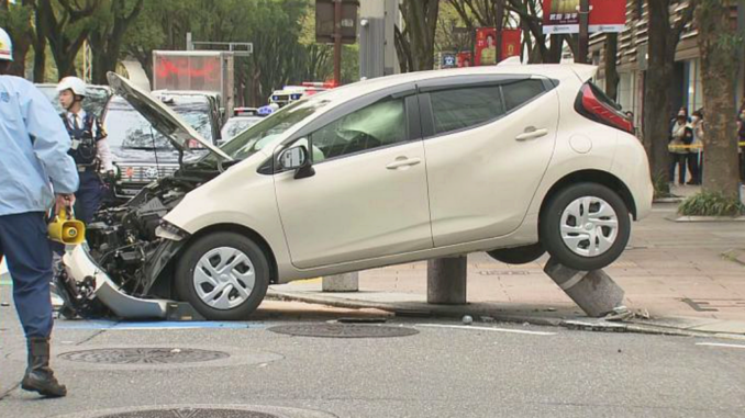 Imagen final del vehículo que atropelló a siete personas en Nagoya