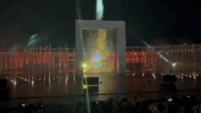 Espectáculo nocturno en Water Plaza de la Expo Osaka 2025