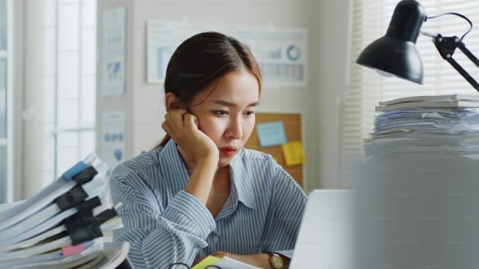 La situación de acoso laboral se complica en Japón con casos extremos. - 2