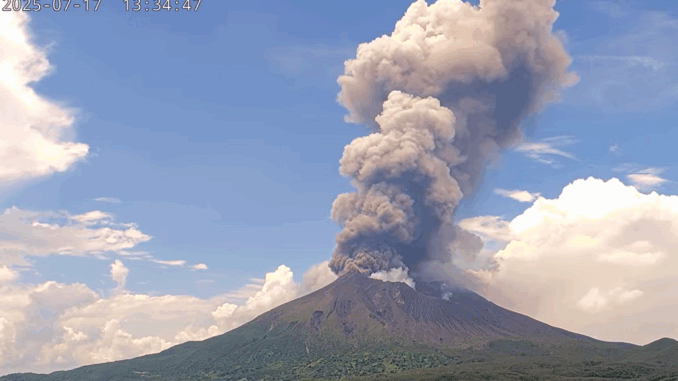 Erupción del volcán Sakurajima esta tarde