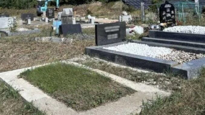Área de sepulturas en el Cementerio Honjo de Saitama