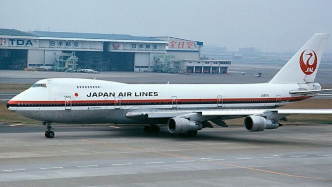 Boeing 747 JA8119, un año antes del accidente de 1985. Foto Kjell Nilsson Aviation Safety Network