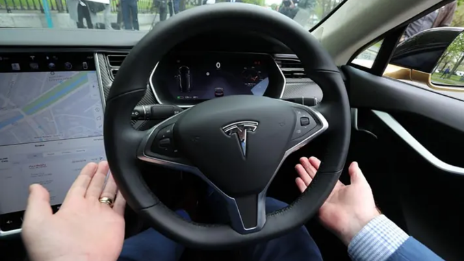 Tesla autónomo de nivel 2 a prueba en Japón