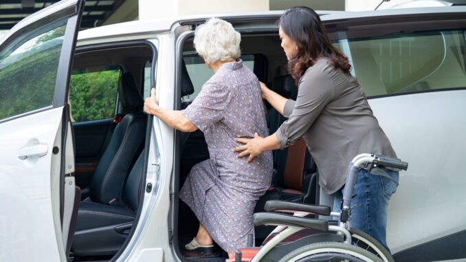 La demanda de cuidado par ancianos extranjeros crecerá y Japón no está preparado  (Foto Sasirin Pamai)